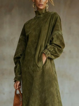 Sukienka z Suede z Golfem i Frędzlami