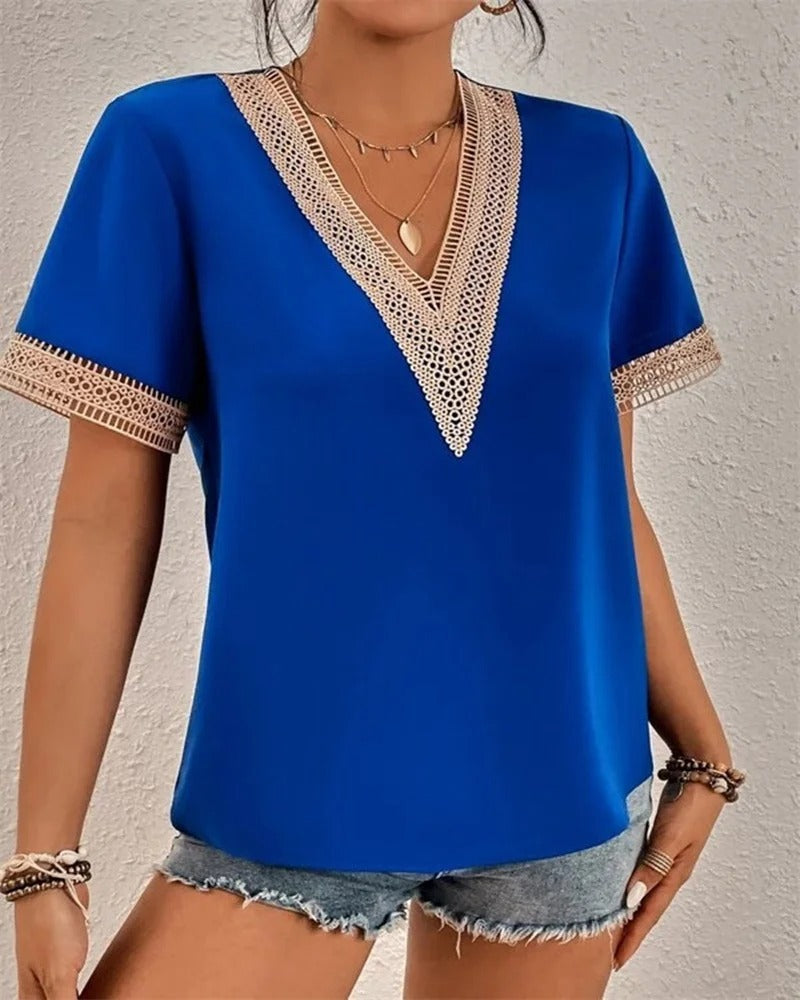 Tereza | Modna koronkowa koszulka z dekoltem w kształcie V